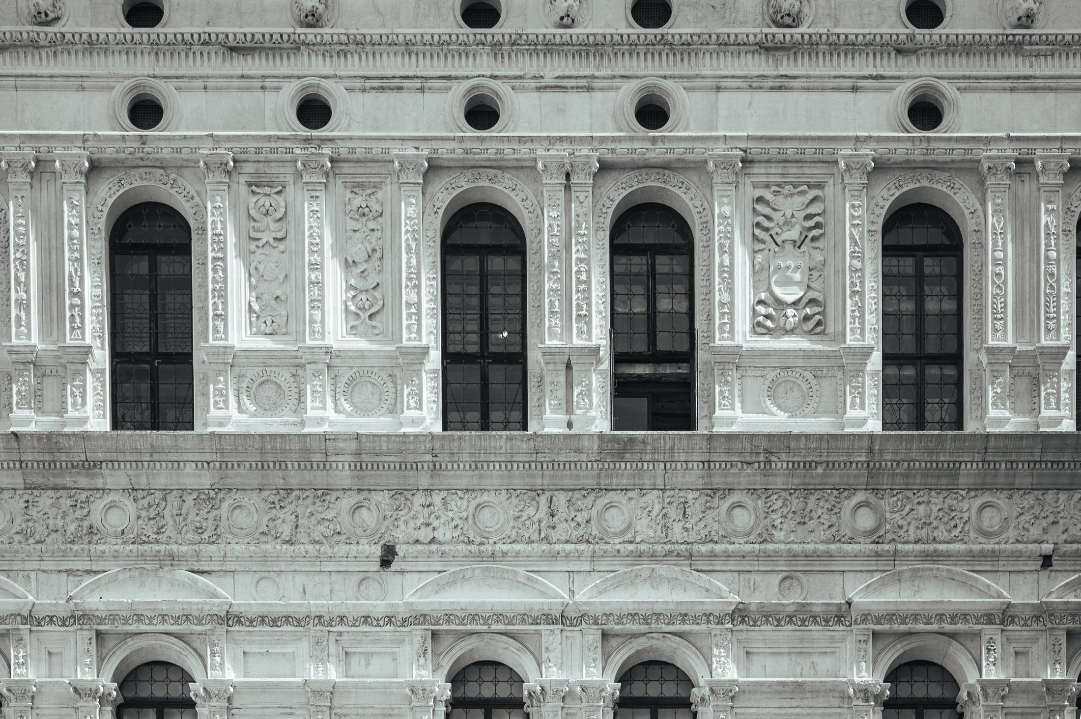 Italy B&W photo 3
